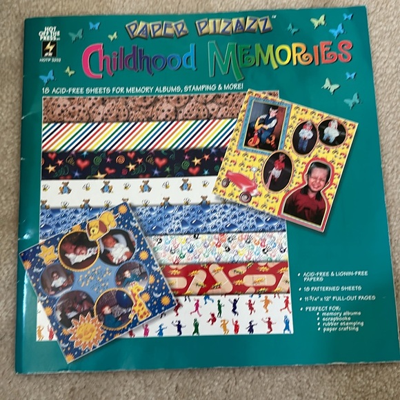 NEW: 2 scrapbooks, 4 kits of jumbo cut-out scrapbook pages and free paper pizazz - Picture 12 of 16